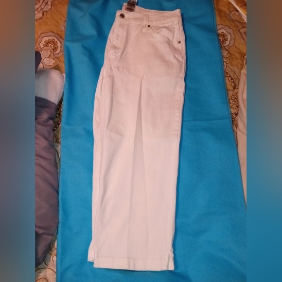 White Levi Strauss Ladies Signature Jeans - Picture 1 of 7